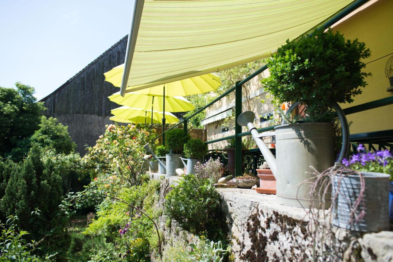 Hotel De La Beroche Saint-Aubin-Sauges Exterior foto